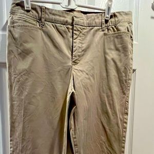 Gloria Vanderbilt tan khaki pants size 12.